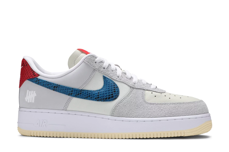 Air Force 1 Low Undefeated 5 On It Dunk vs. AF1